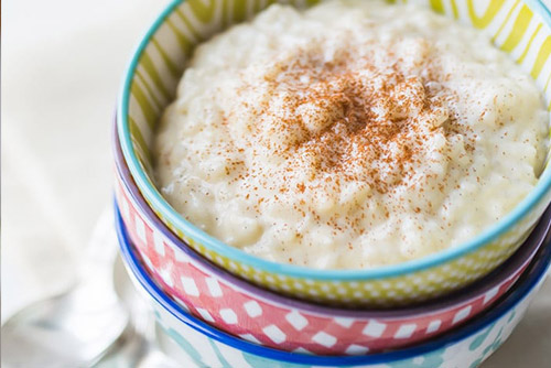 Rice porridge with dates