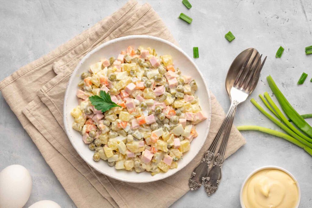 Vegetable-studded potato salad 