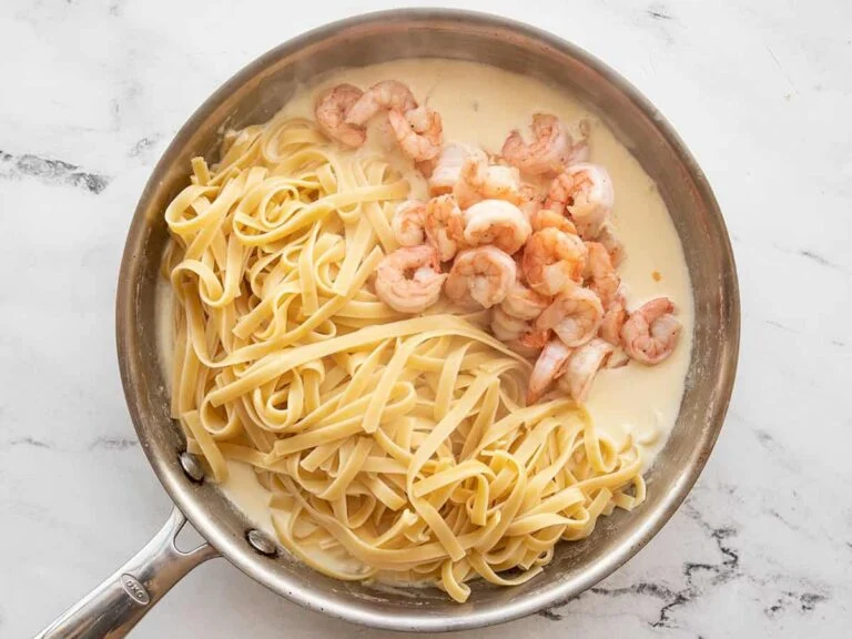 Shrimp alfredo pasta