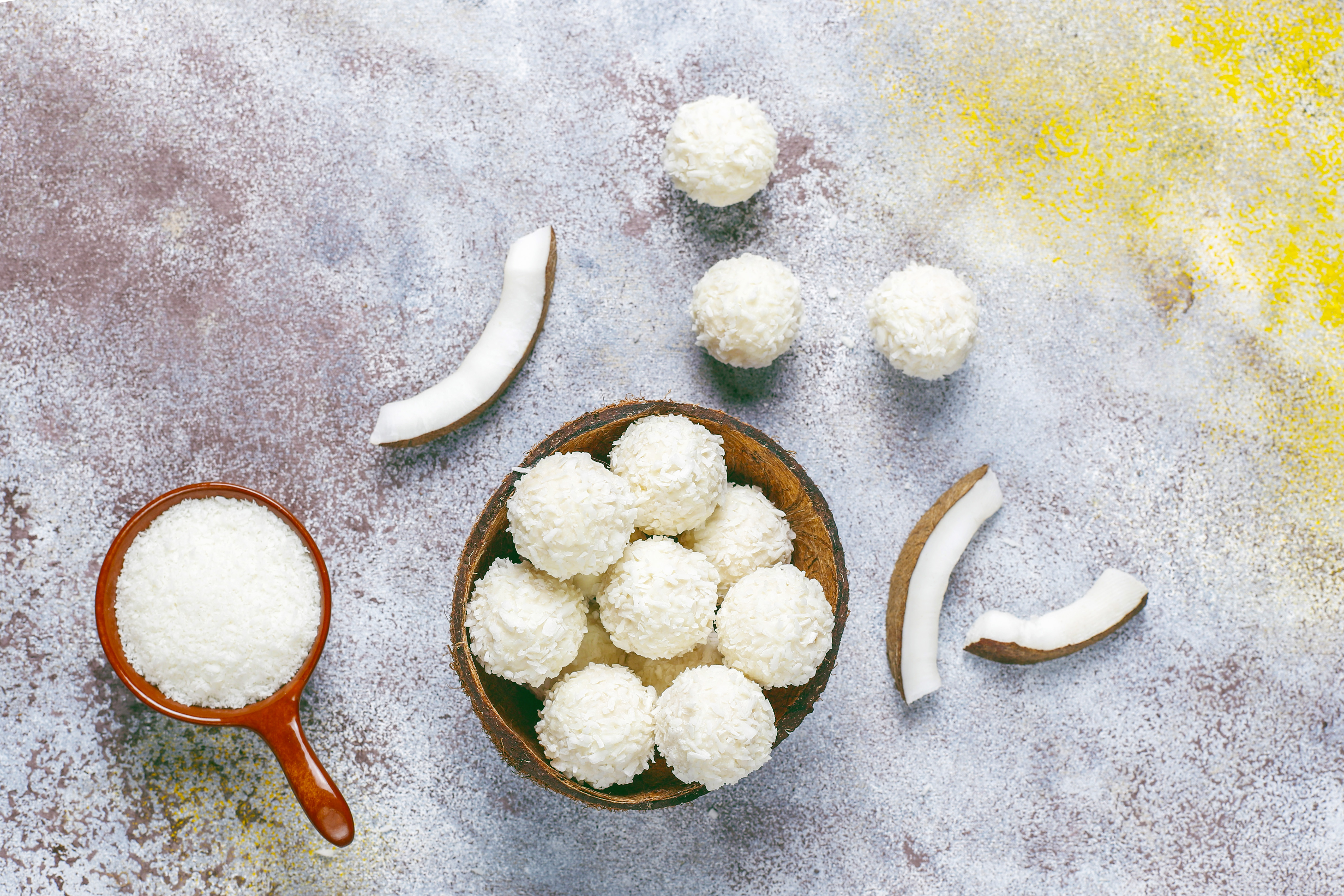 coconut laddoos
